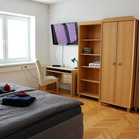 Quarto em Acomodações Particulares Apartmanovy Dom Stummerova