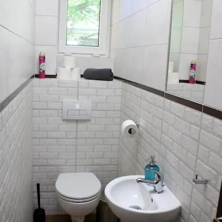 Apartmanovy Dom Stummerova