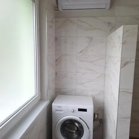 Apartmanovy Dom Stummerova * Topoľčany